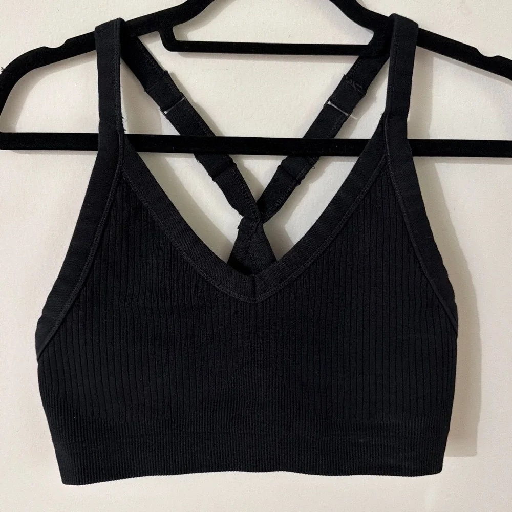 Alo Yoga Wellness Bra Black Ribbed V-Neck Adjustable Racerback Women Large